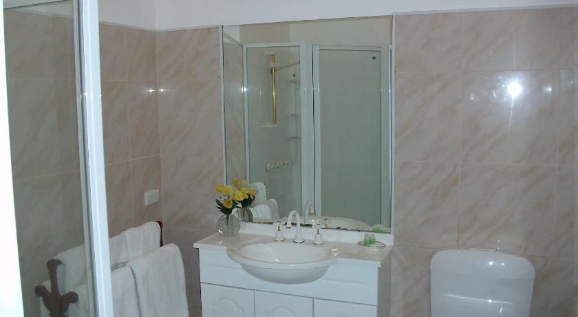 Stella's Dromana Hotel photo