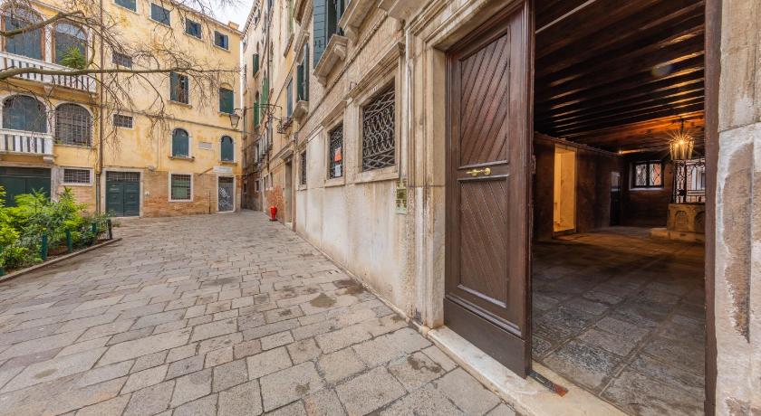 Ca' del Pozzo Loft Apartment photo