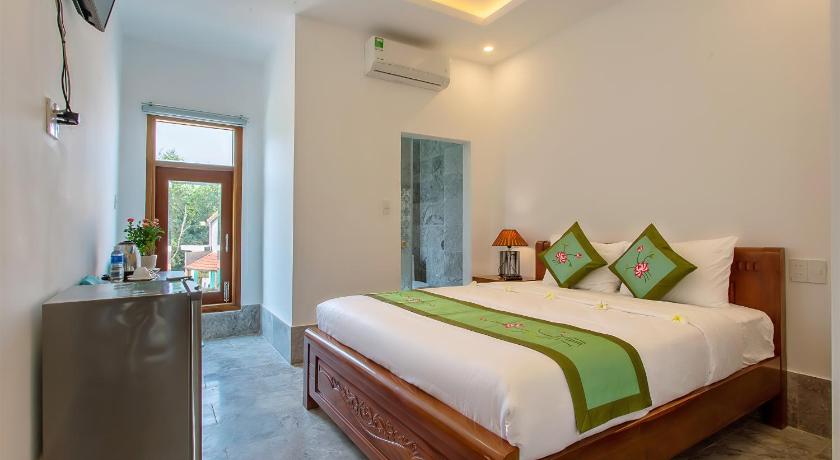 White House Villa Hoi An photo