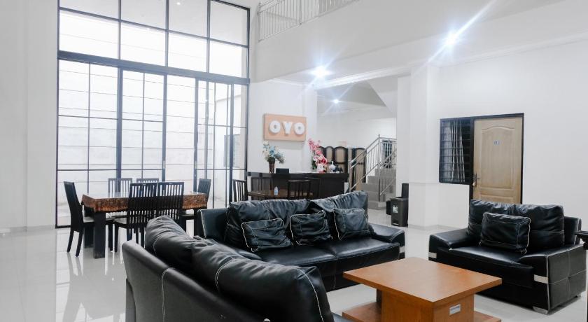 RedDoorz near Cyber Mall – Malang, MO