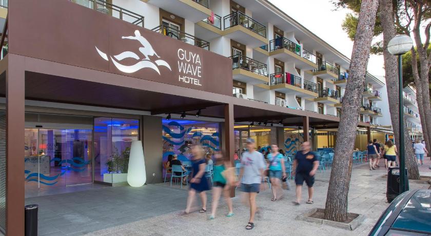 Guya Wave Hotel