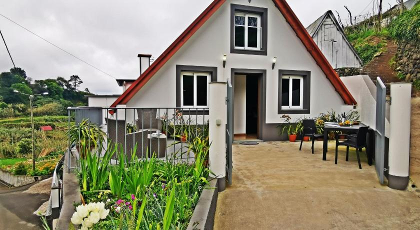 Casa Tipica de Santana – Casa do Avo — Hotel in Madeira Island