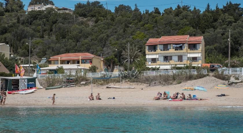 ELIAS &amp; VASILI HOUSE — Hotel in Corfu Island