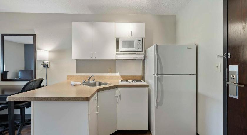 Extended Stay America Suites - Charlotte - University Place