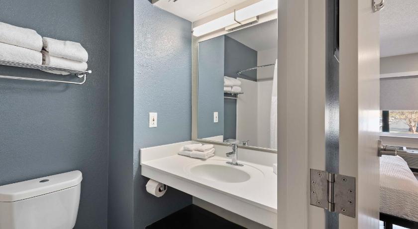 Extended Stay America Suites - Charlotte - University Place