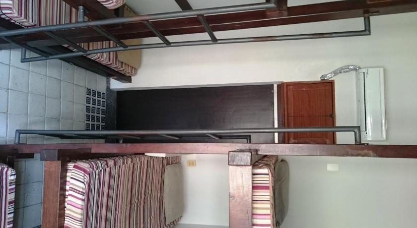Bed in 6-Bed Female Dormitory Room with Air-Conditioning