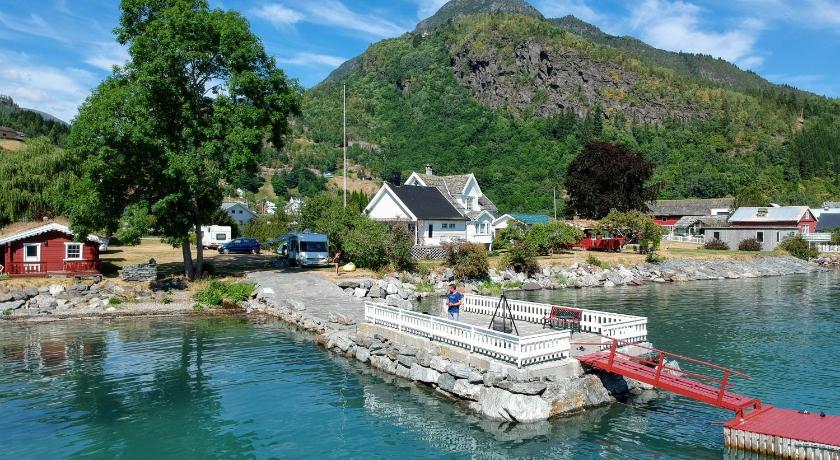Dalsøren Camping og hytter