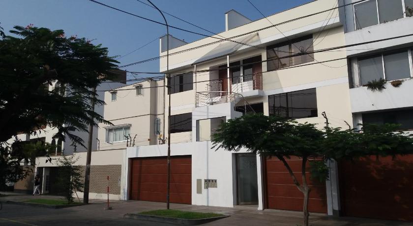 Departamento en el centro de San Borja (Rubens) — Hotel in Lima