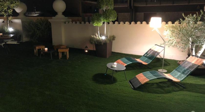 200 Rooms & Terrace photo
