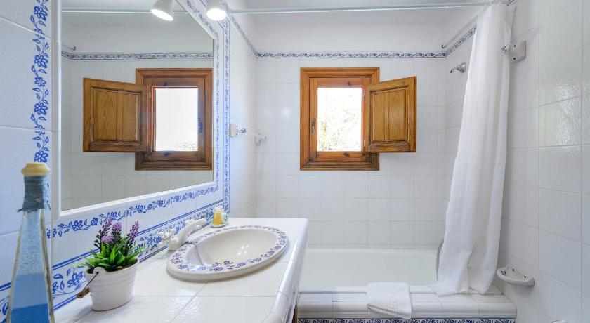 Villa Romero II photo