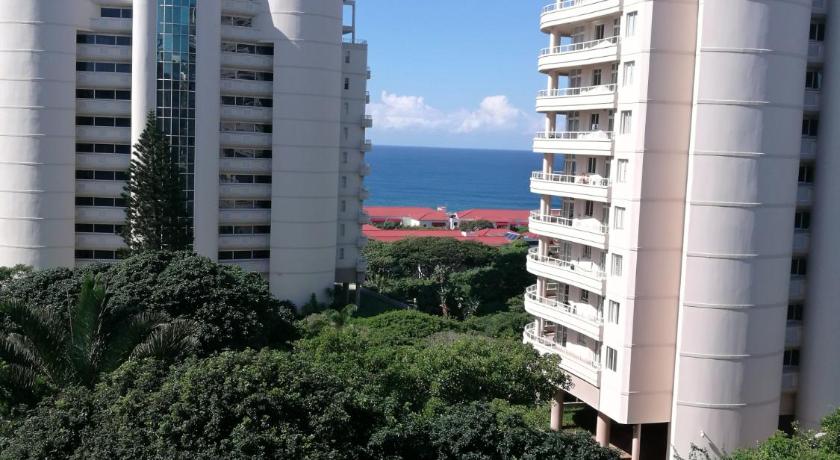 45 Lighthouse Mall Apartment photo