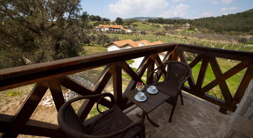 Vinifera Hotel Yedibilgeler Vineyards