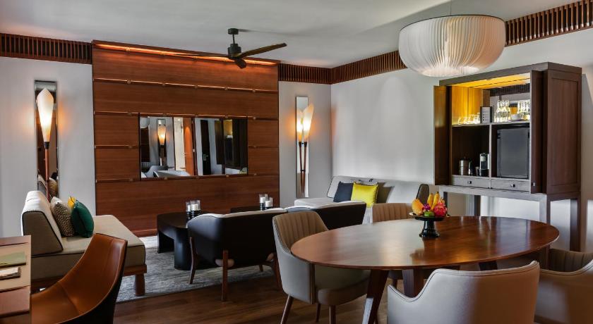 Image of Canopy Suite 12