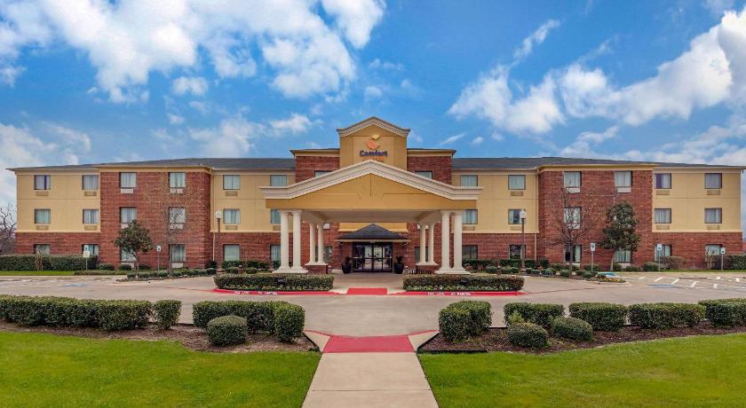 Comfort Suites photo