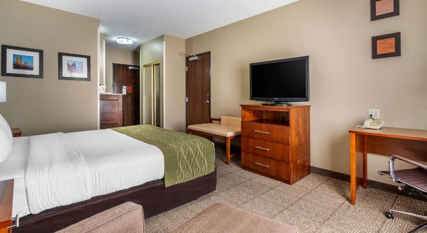 Comfort Inn & Suites Sacramento – University Area