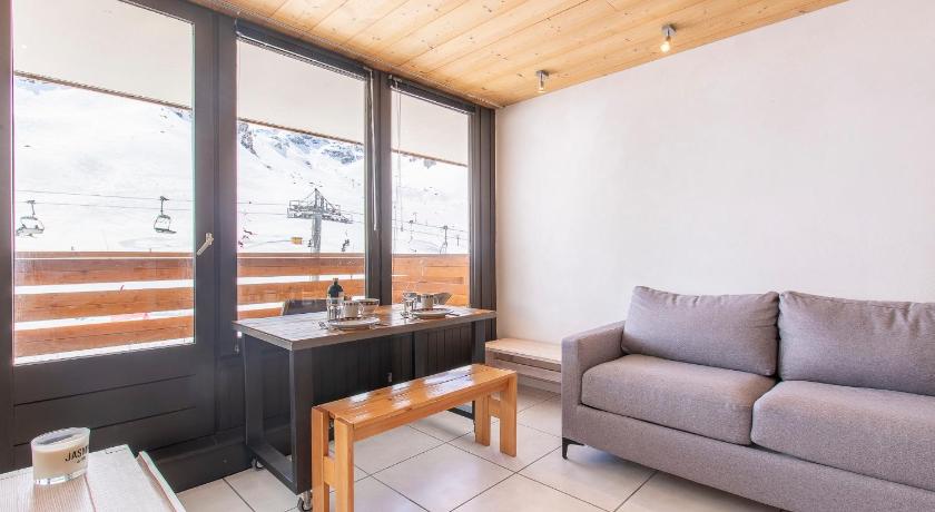 Image of Studio with Mountain View - 30 2