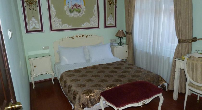 Image of Triple Room 1