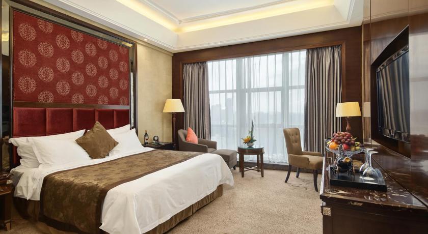 预订南山鸿丰大酒店