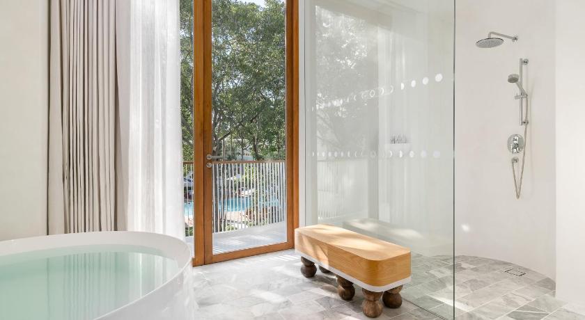 Image of Garden Two Bedroom Family & Friends Grand Villa 2