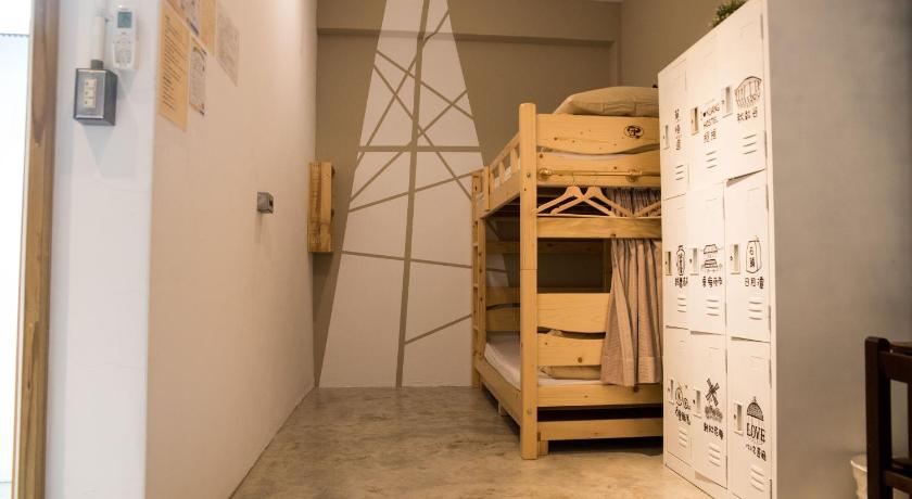 Image of 1 Person in 8-Bed Dormitory - Mixed 1