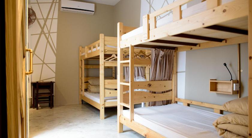 Image of 1 Person in 8-Bed Dormitory - Mixed 0