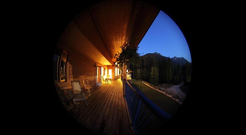 Glenogle Mountain Lodge and Spa photo