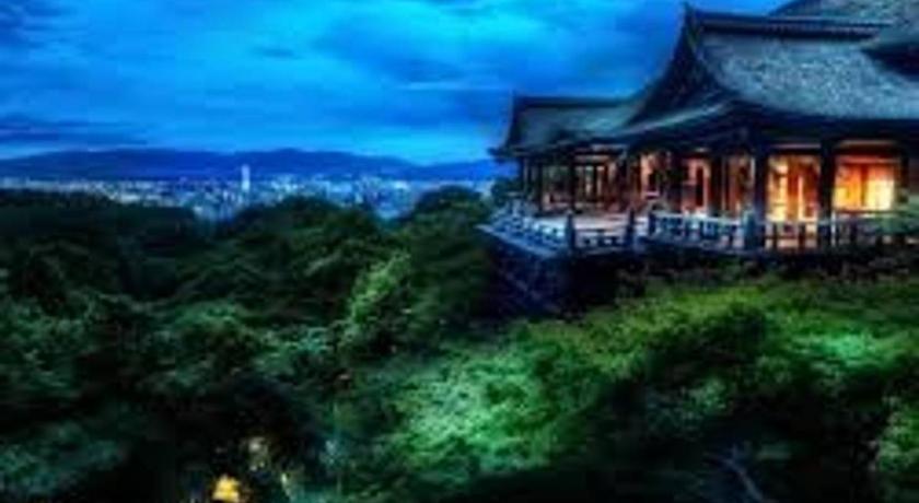 Kyoto Close to Golden temple -Kinkakuji- 4-Star Accommodation room