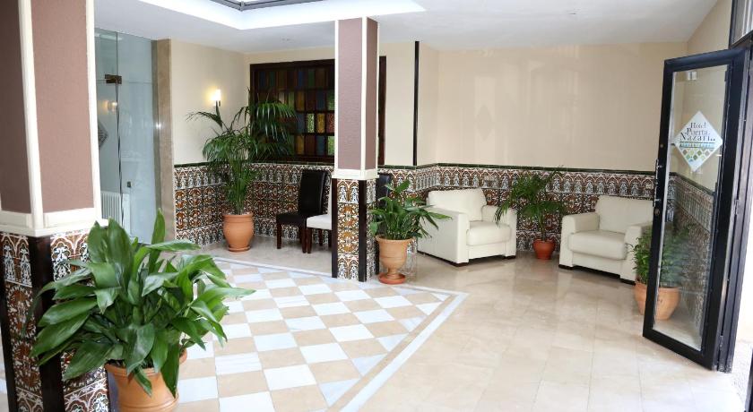 奥尔吉瓦 Hotel Puerta Nazari 2星级 酒店 泳池