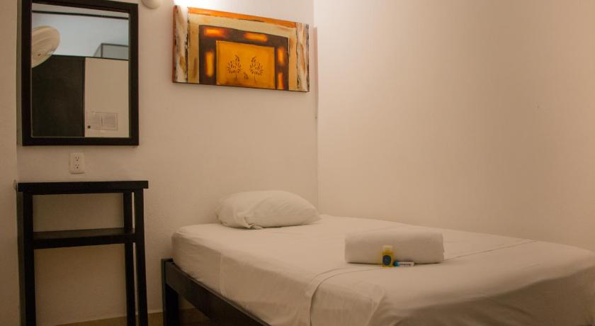 Image of Single Room with Shared Bathroom 1