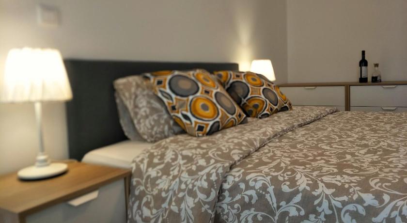 Lisbon central apartment in Entrecampos - image 4