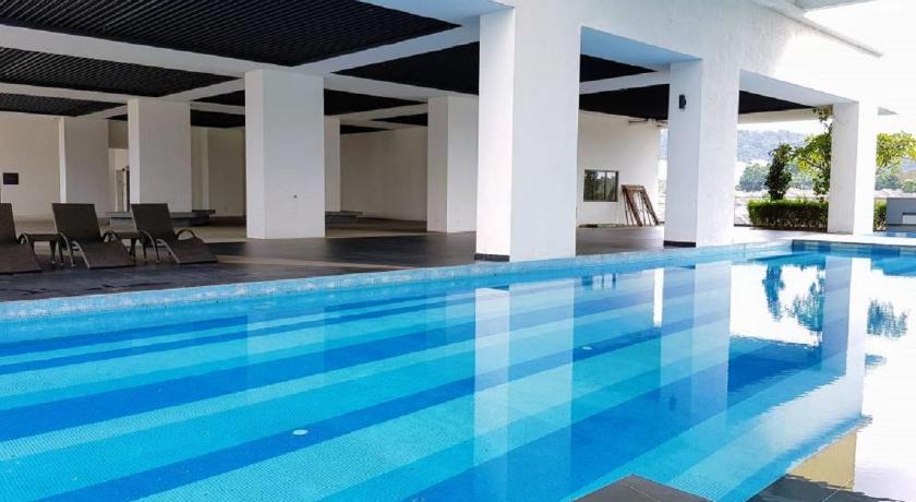 Puchong Setiawalk 8-12 pax 5min LRT Cozy Apartment photo