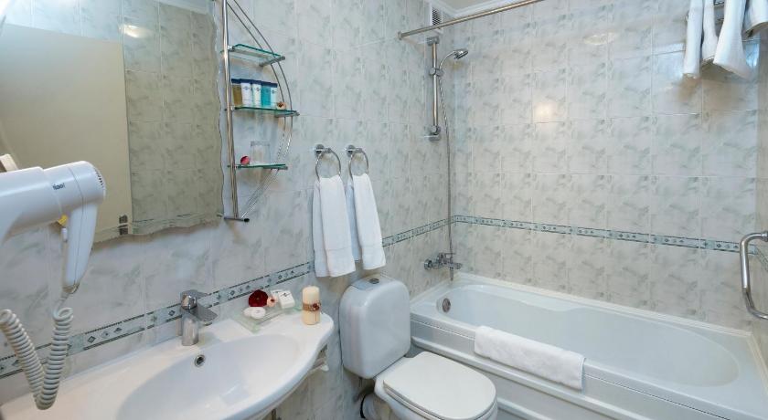 Image of King Room 7