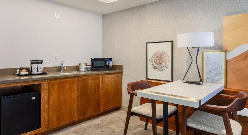 DoubleTree Suites by Hilton Hotel Sacramento - Rancho Cordova