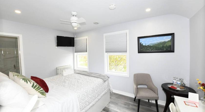 Image of Deluxe Double Room 9