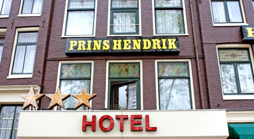 Hotel Prins Hendrik photo