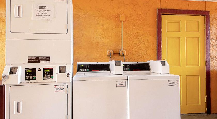 댈러스 (TX) Economy Inn & Suites 2성급 숙소 외관