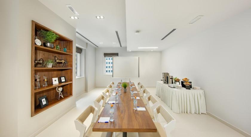 Citymax Hotel Al Barsha - image 4
