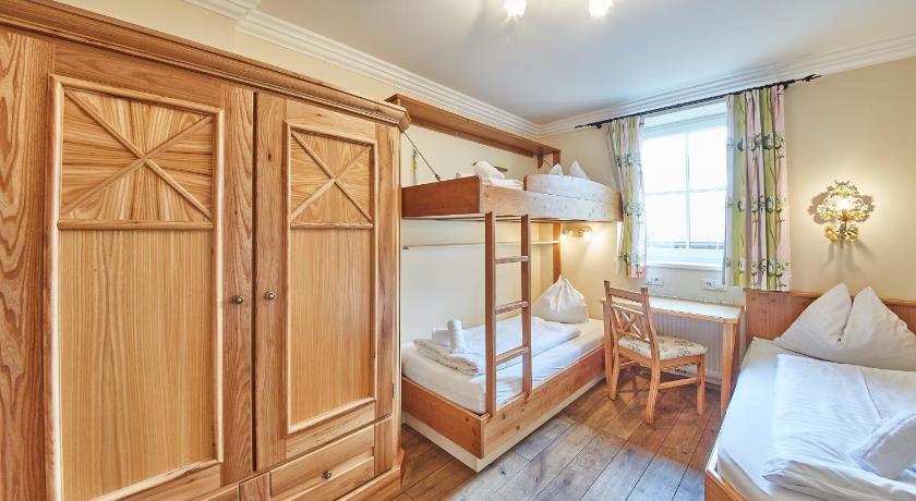 Image of Two-Bedroom Apartment 16