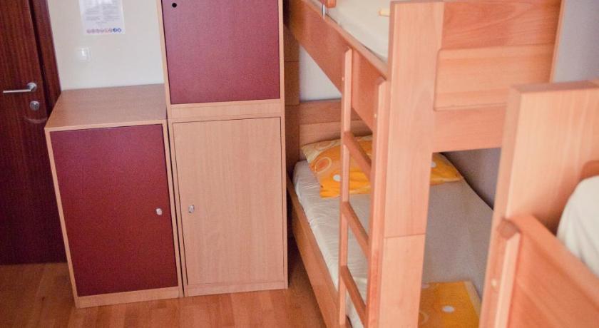 Image of Single Bed in Mixed Dormitory Room 5