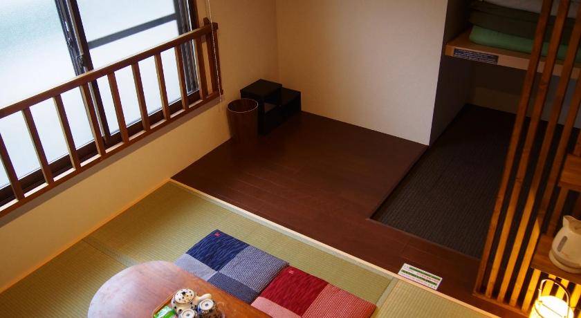 Image of Japanese Style Room with Shared Bathroom and Toilet 0