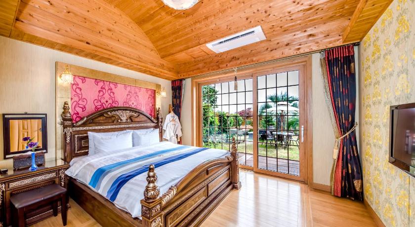 Image of Ocean Vill Pool Villa Suite 0