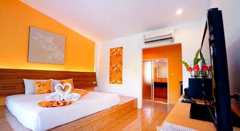 Image of Deluxe Double or Twin Room with River View 5