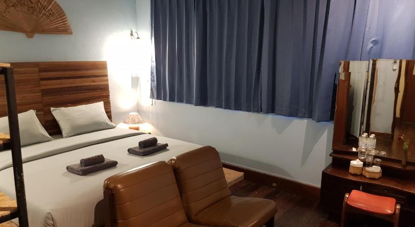 ソンクラー The Roo Classic Hometel 4つ星 ホテル プール