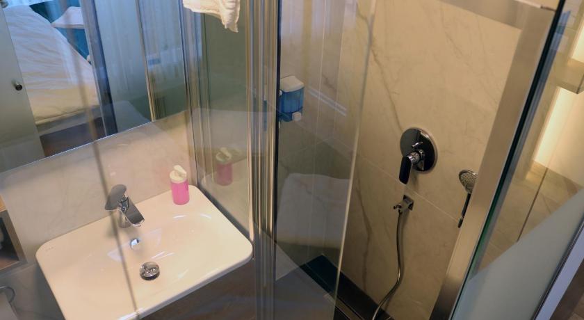 Musk Hotel photo