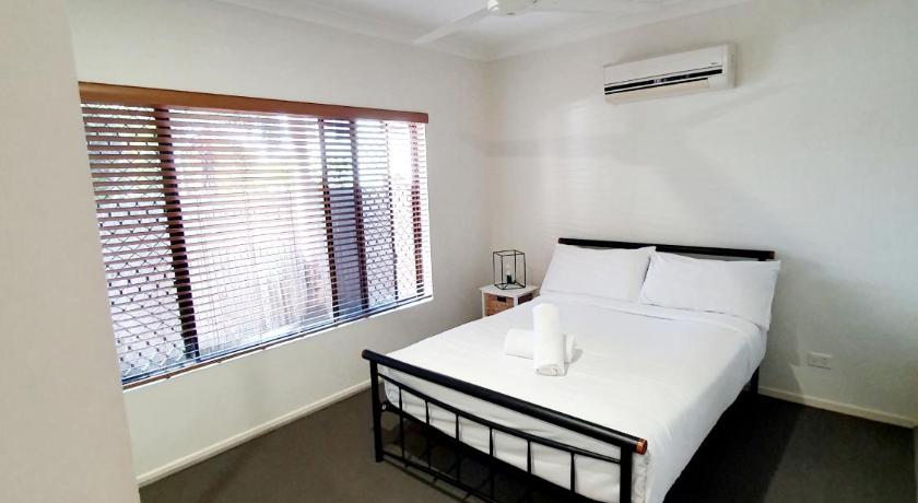 3 bedroom central home photo
