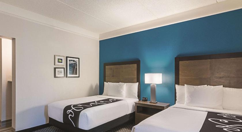 La Quinta Inn & Suites by Wyndham Orlando UCF