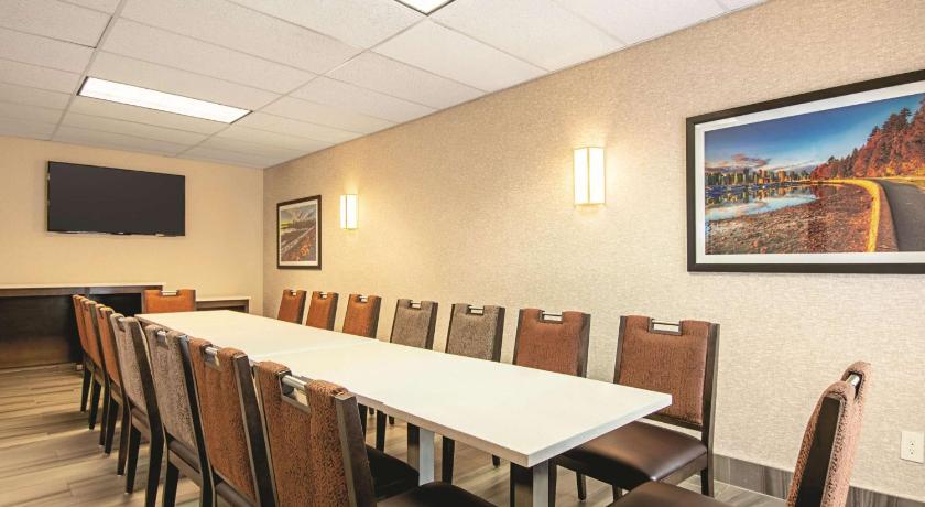 La Quinta Inn by Wyndham Vancouver Airport