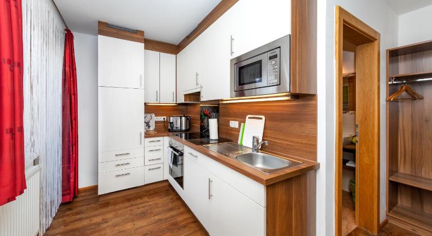 Image of Deluxe Studio with Balcony 1