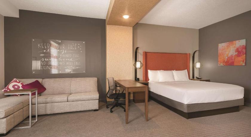 La Quinta Inn & Suites by Wyndham South Jordan