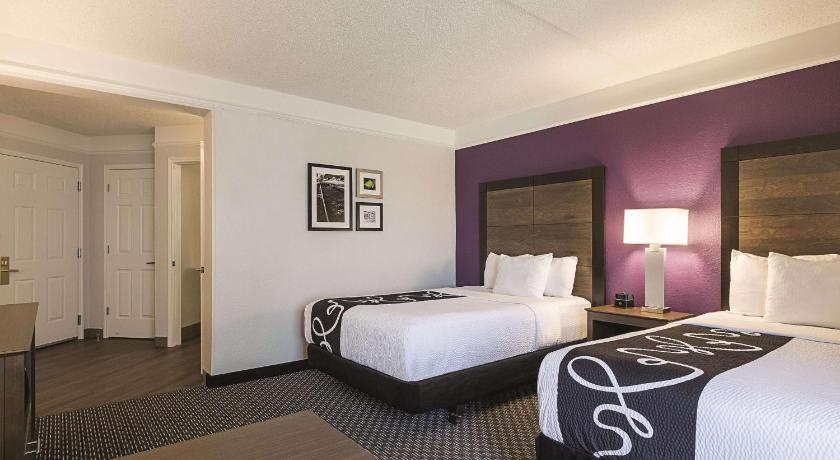 La Quinta Inn & Suites by Wyndham Dallas Plano West